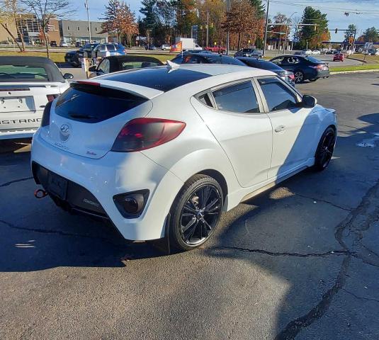 Photo 3 VIN: KMHTC6AE3DU142757 - HYUNDAI VELOSTER T 