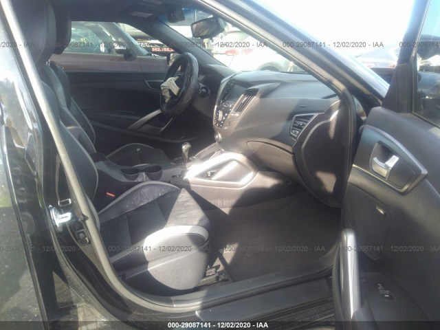 Photo 4 VIN: KMHTC6AE3HU313125 - HYUNDAI VELOSTER 