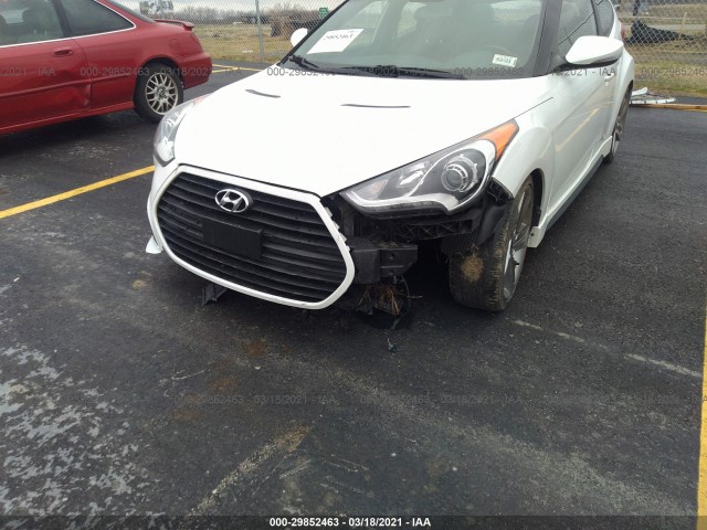 Photo 5 VIN: KMHTC6AE4FU226802 - HYUNDAI VELOSTER 