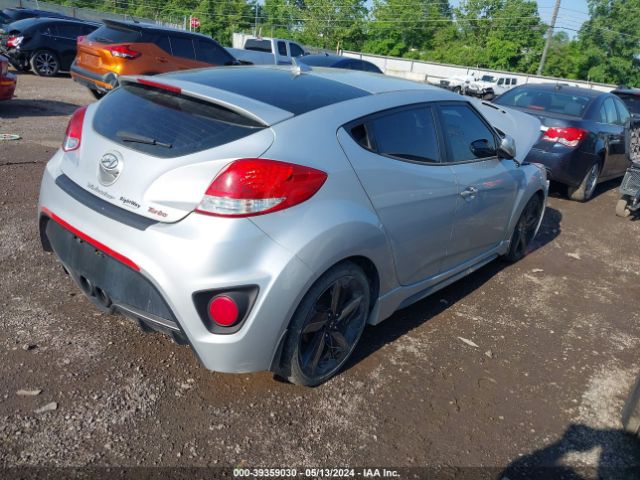 Photo 3 VIN: KMHTC6AE4FU232695 - HYUNDAI VELOSTER 