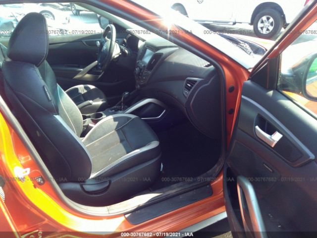 Photo 4 VIN: KMHTC6AE5DU104026 - HYUNDAI VELOSTER 