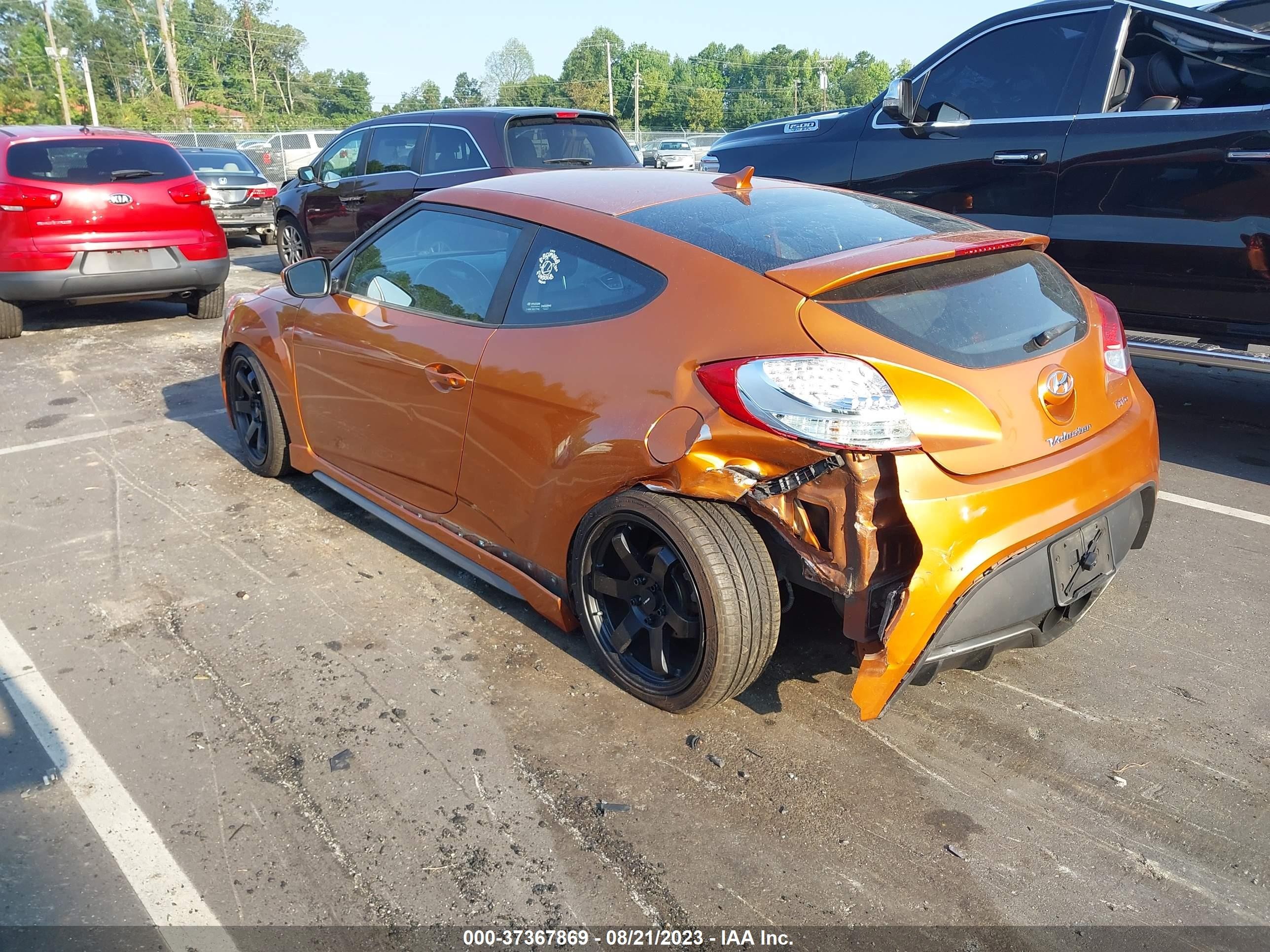 Photo 2 VIN: KMHTC6AE5DU135468 - HYUNDAI VELOSTER 