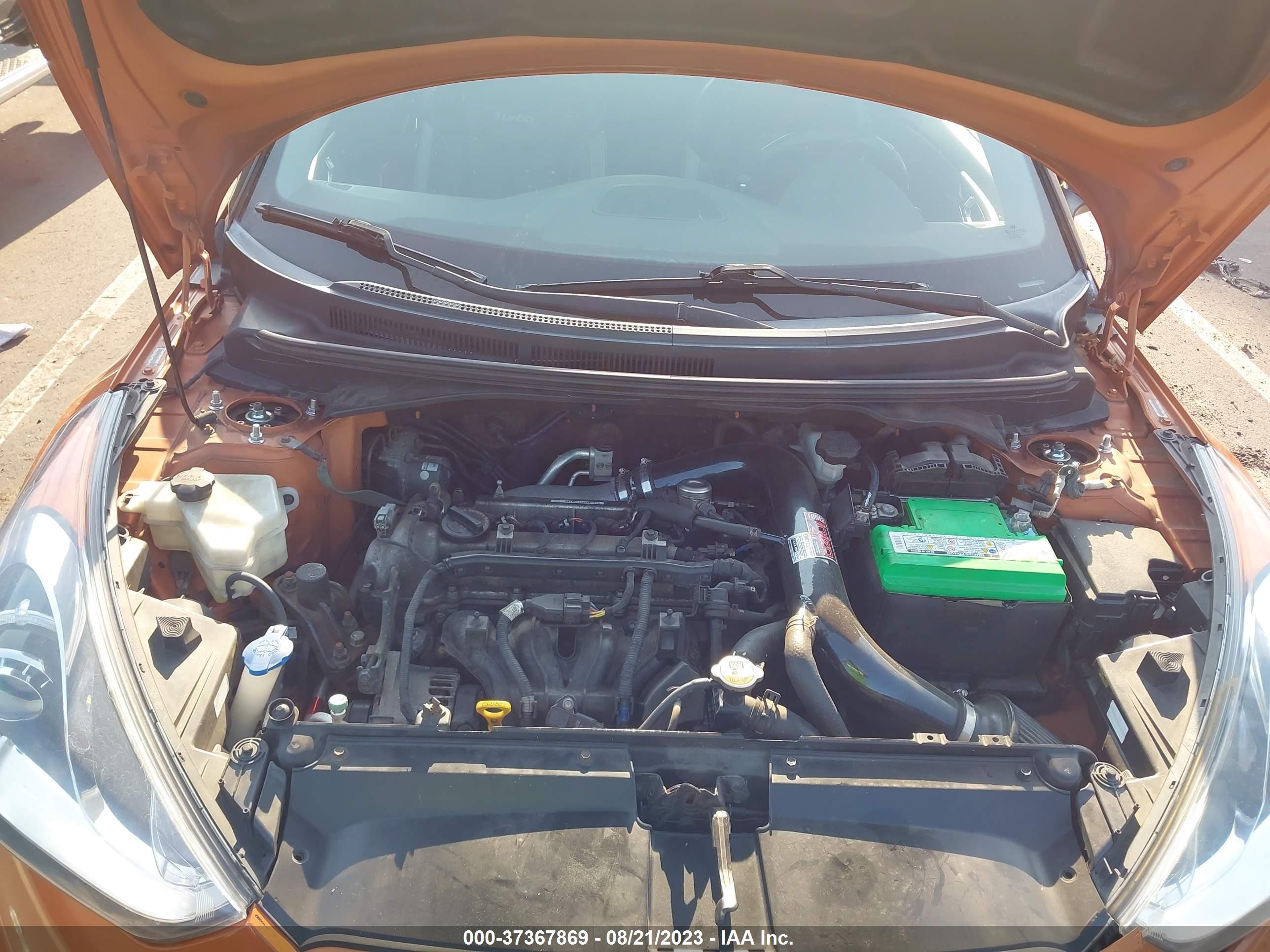 Photo 9 VIN: KMHTC6AE5DU135468 - HYUNDAI VELOSTER 