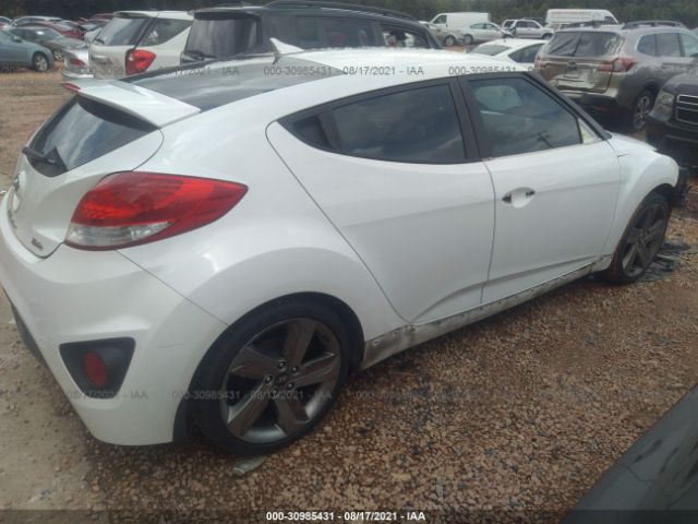 Photo 3 VIN: KMHTC6AE5DU166445 - HYUNDAI VELOSTER 