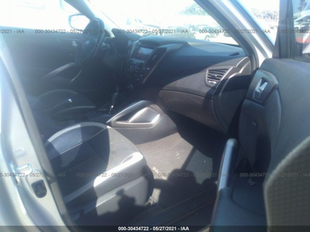 Photo 4 VIN: KMHTC6AE5FU237842 - HYUNDAI VELOSTER 