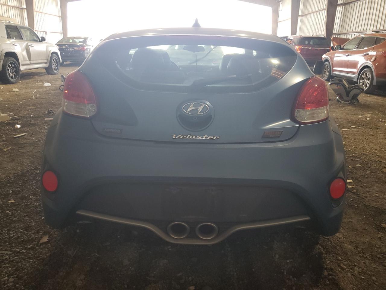 Photo 5 VIN: KMHTC6AE5GU252956 - HYUNDAI VELOSTER 