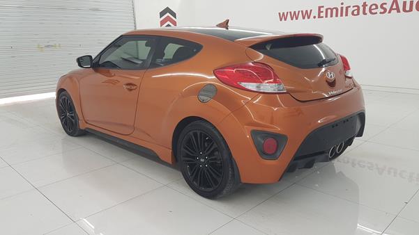 Photo 6 VIN: KMHTC6AE5GU264721 - HYUNDAI VELOSTER 