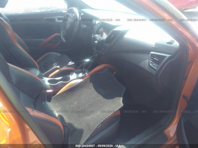 Photo 4 VIN: KMHTC6AE5GU294155 - HYUNDAI VELOSTER 