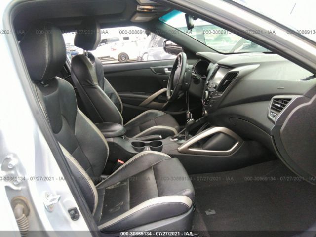 Photo 4 VIN: KMHTC6AE5GU301718 - HYUNDAI VELOSTER 