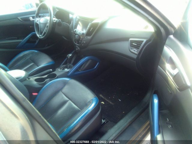 Photo 4 VIN: KMHTC6AE6DU138282 - HYUNDAI VELOSTER 