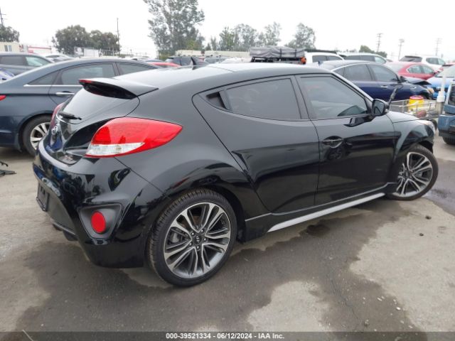 Photo 3 VIN: KMHTC6AE6GU256790 - HYUNDAI VELOSTER 