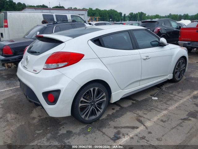 Photo 3 VIN: KMHTC6AE6GU285366 - HYUNDAI VELOSTER 