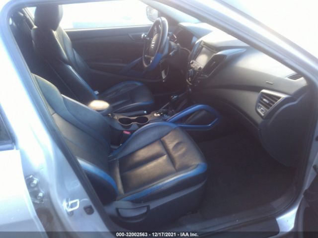 Photo 4 VIN: KMHTC6AE7DU106280 - HYUNDAI VELOSTER 