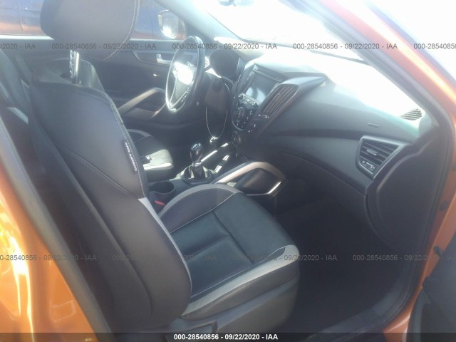 Photo 4 VIN: KMHTC6AE7DU153468 - HYUNDAI VELOSTER 