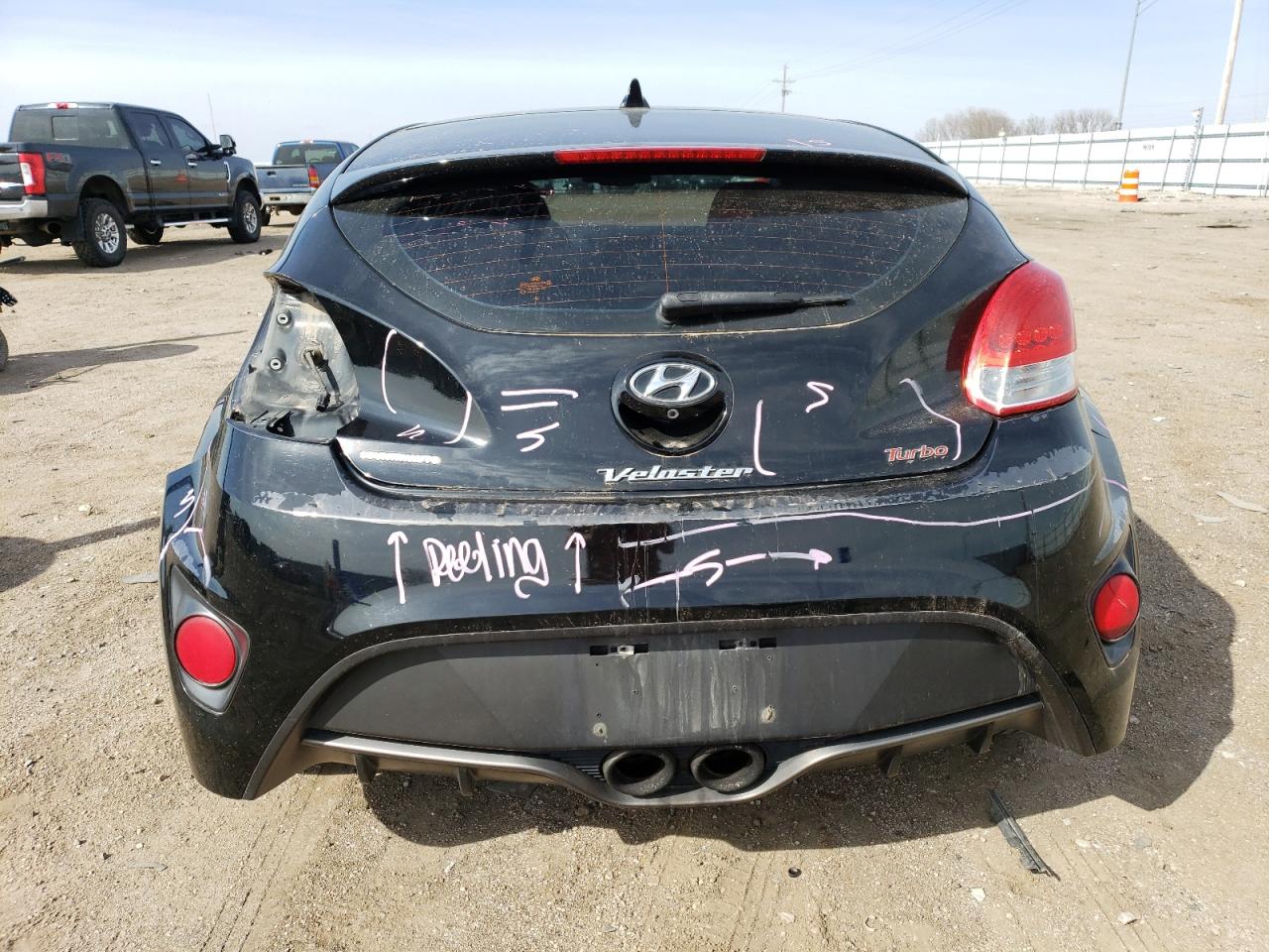 Photo 5 VIN: KMHTC6AE7FU229791 - HYUNDAI VELOSTER 