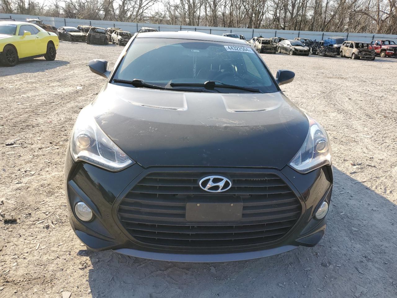 Photo 4 VIN: KMHTC6AE7FU232013 - HYUNDAI VELOSTER 