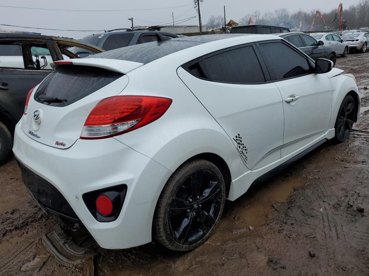 Photo 2 VIN: KMHTC6AE7GU283674 - HYUNDAI VELOSTER 