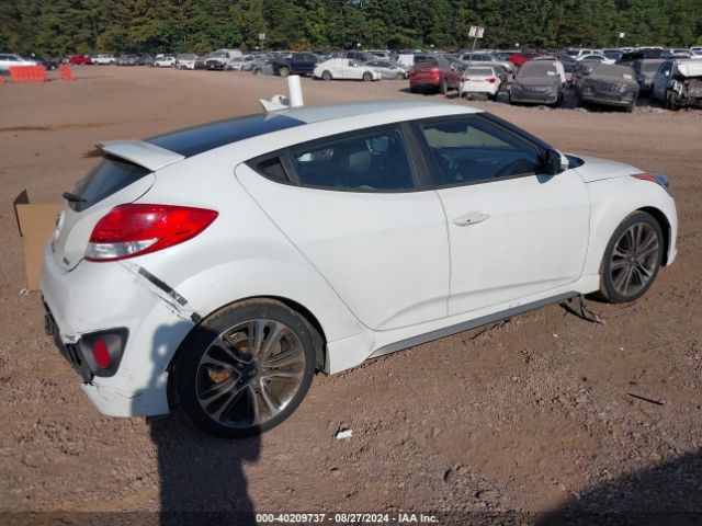 Photo 3 VIN: KMHTC6AE7GU287014 - HYUNDAI VELOSTER 