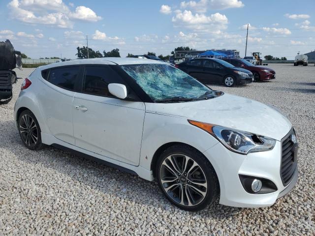 Photo 3 VIN: KMHTC6AE7GU299065 - HYUNDAI VELOSTER T 