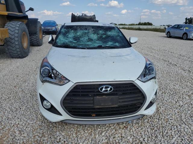 Photo 4 VIN: KMHTC6AE7GU299065 - HYUNDAI VELOSTER T 