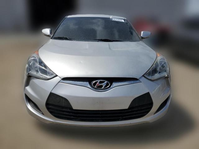 Photo 4 VIN: KMHTC6AE7HU312639 - HYUNDAI VELOSTER 