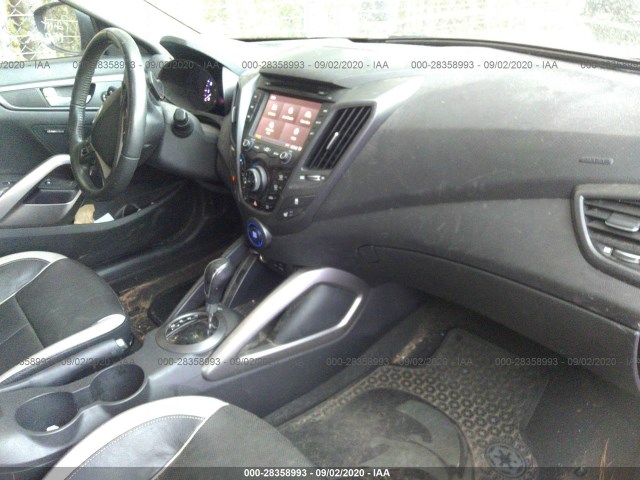 Photo 4 VIN: KMHTC6AE8DU131513 - HYUNDAI VELOSTER 