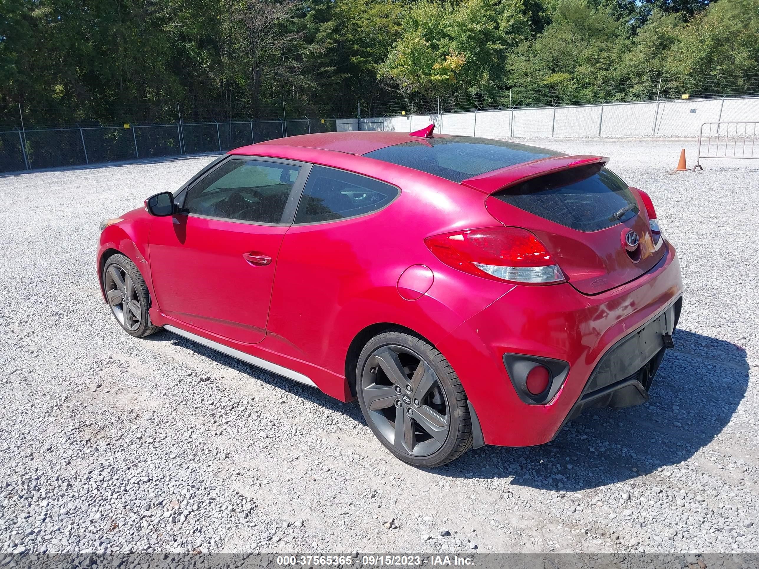 Photo 2 VIN: KMHTC6AE8EU192765 - HYUNDAI VELOSTER 