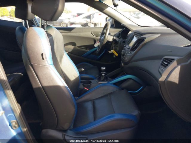 Photo 4 VIN: KMHTC6AE8GU252658 - HYUNDAI VELOSTER 