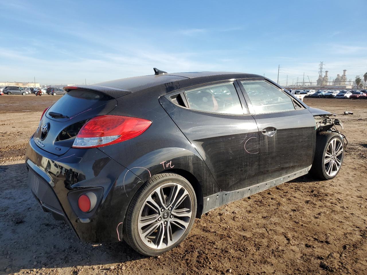 Photo 2 VIN: KMHTC6AE8GU275194 - HYUNDAI VELOSTER 