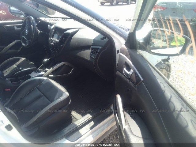 Photo 4 VIN: KMHTC6AE9DU095430 - HYUNDAI VELOSTER 