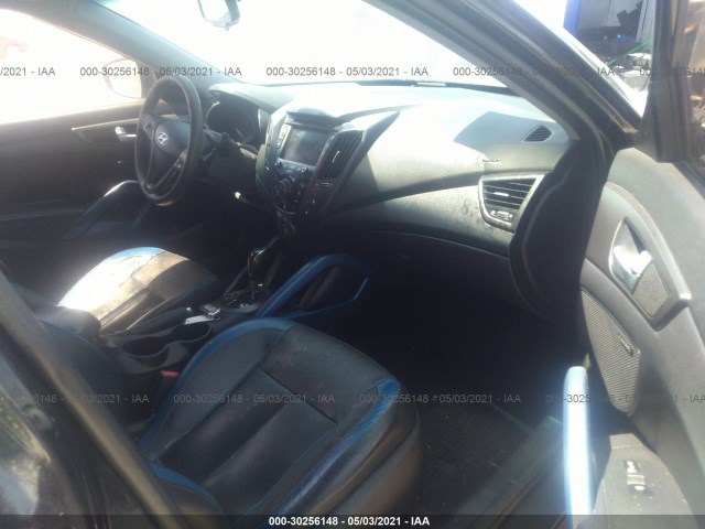 Photo 4 VIN: KMHTC6AEXDU107505 - HYUNDAI VELOSTER 