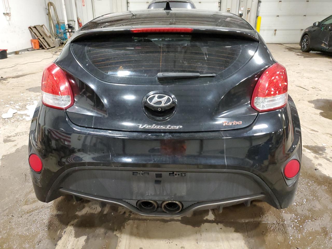 Photo 5 VIN: KMHTC6AEXFU249257 - HYUNDAI VELOSTER 