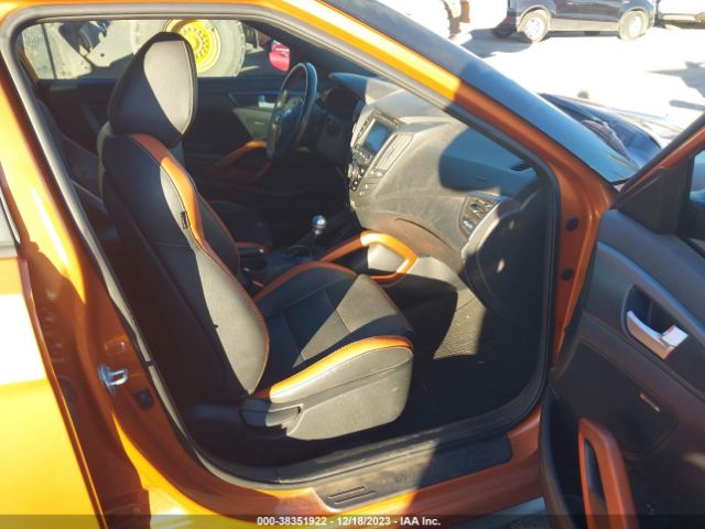 Photo 4 VIN: KMHTC6AEXGU283295 - HYUNDAI VELOSTER 