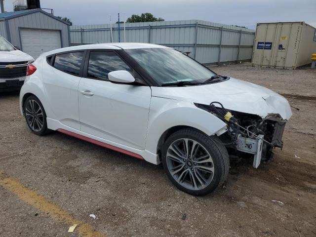 Photo 3 VIN: KMHTC6AEXGU285841 - HYUNDAI VELOSTER 