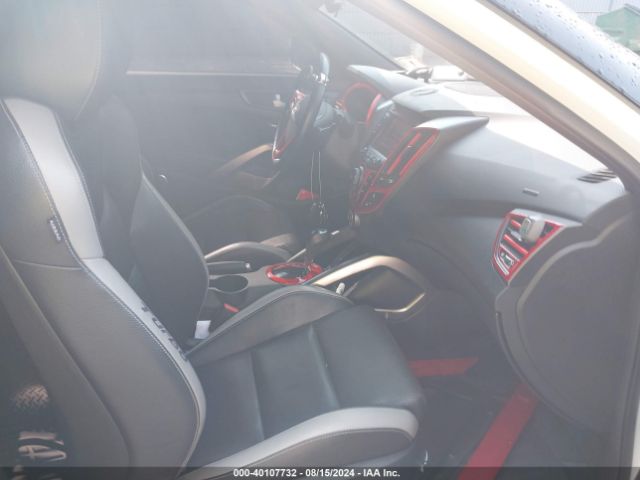 Photo 4 VIN: KMHTC6AEXGU288934 - HYUNDAI VELOSTER 