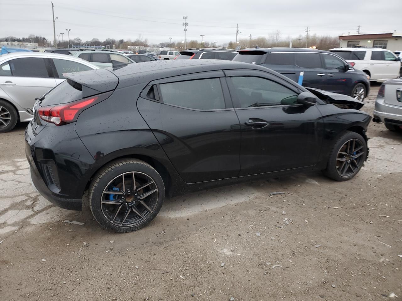 Photo 2 VIN: KMHTG6AF3KU008700 - HYUNDAI VELOSTER 