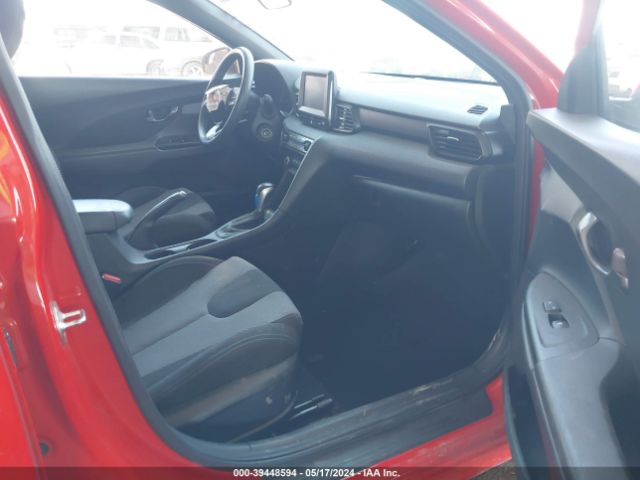 Photo 4 VIN: KMHTG6AF3KU015761 - HYUNDAI VELOSTER 