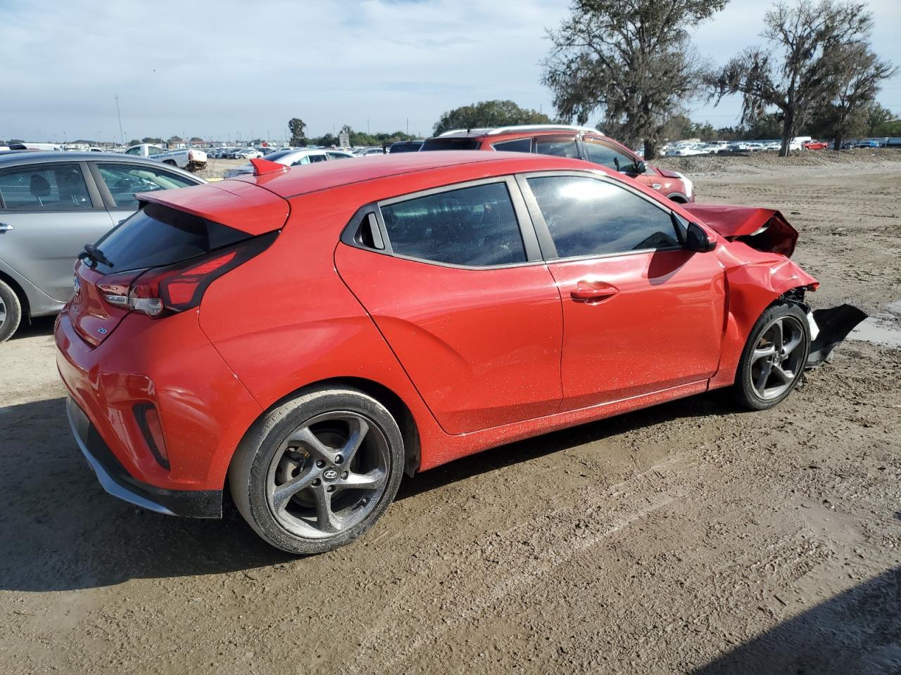 Photo 3 VIN: KMHTG6AF7LU023122 - HYUNDAI VELOSTER 