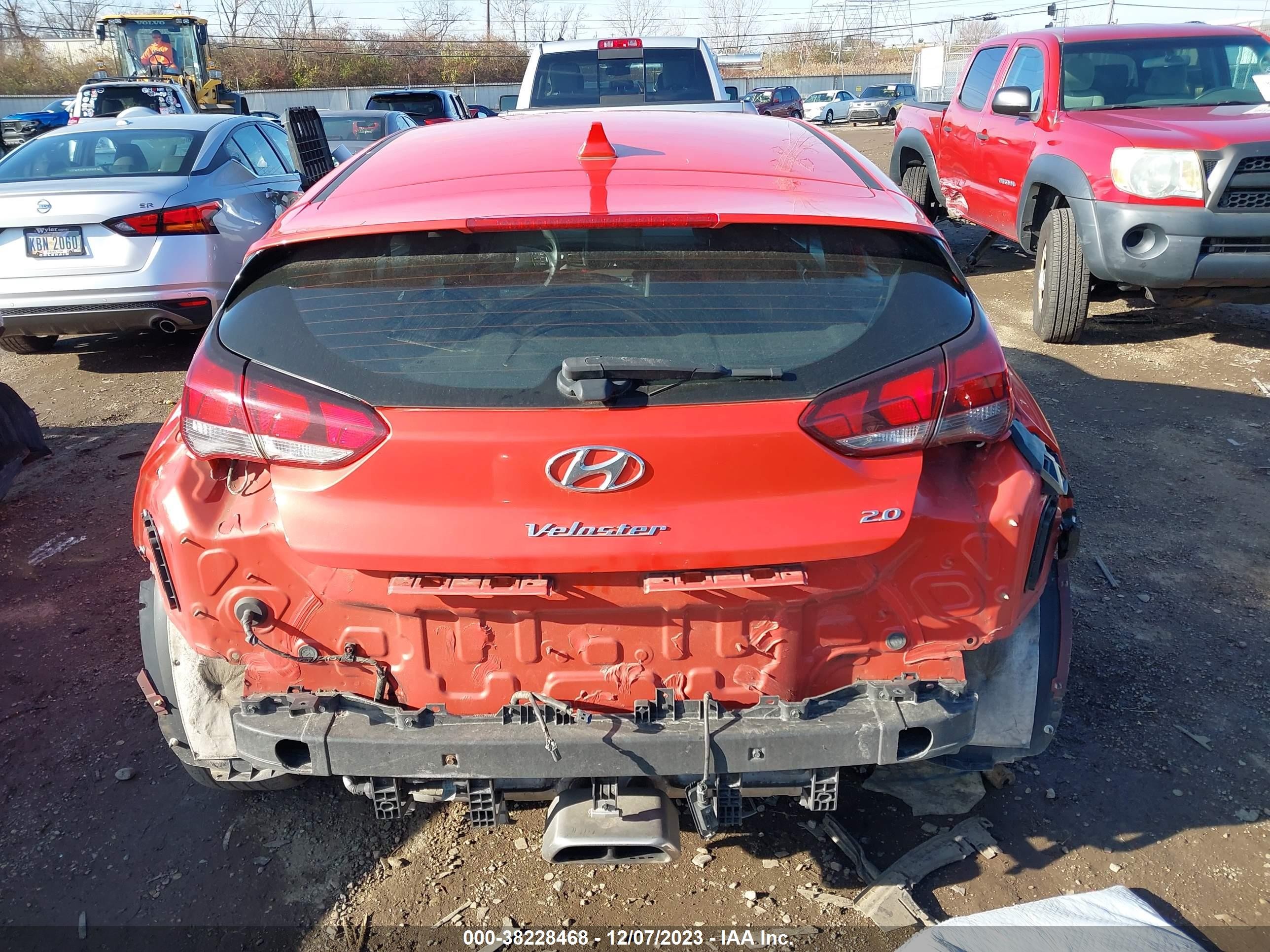 Photo 14 VIN: KMHTG6AF8KU010989 - HYUNDAI VELOSTER 