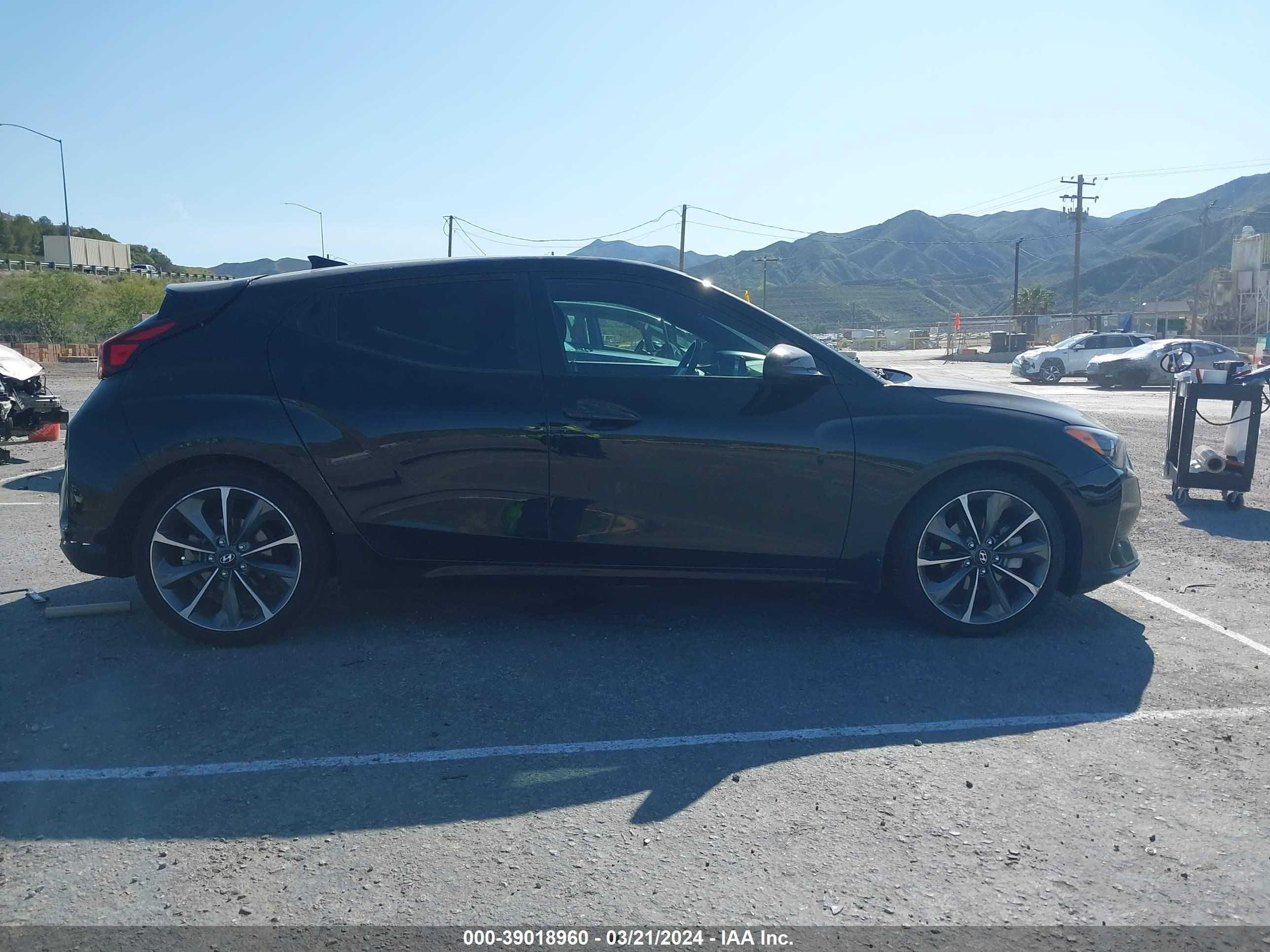 Photo 12 VIN: KMHTG6AF8KU015285 - HYUNDAI VELOSTER 