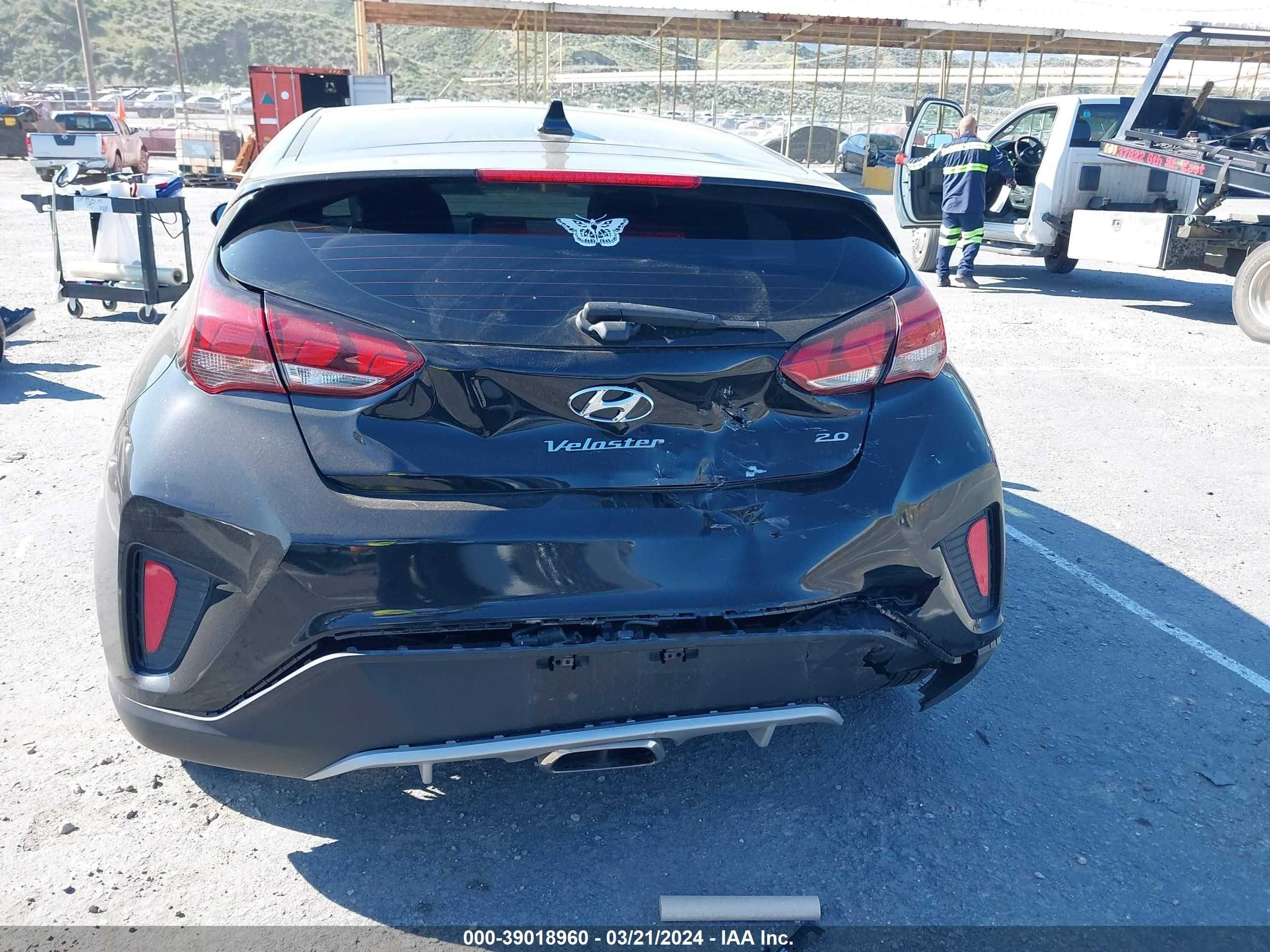 Photo 15 VIN: KMHTG6AF8KU015285 - HYUNDAI VELOSTER 