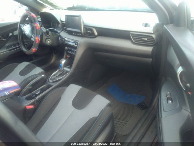 Photo 4 VIN: KMHTG6AF8KU018204 - HYUNDAI VELOSTER 