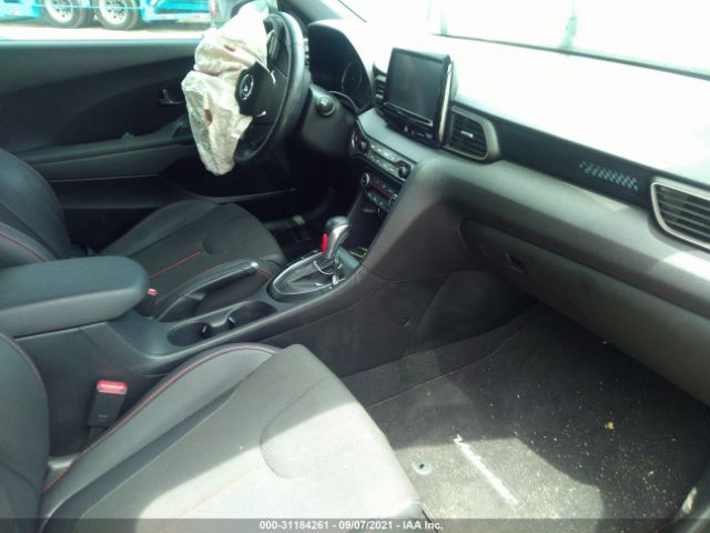 Photo 4 VIN: KMHTG6AF8LU029950 - HYUNDAI VELOSTER 