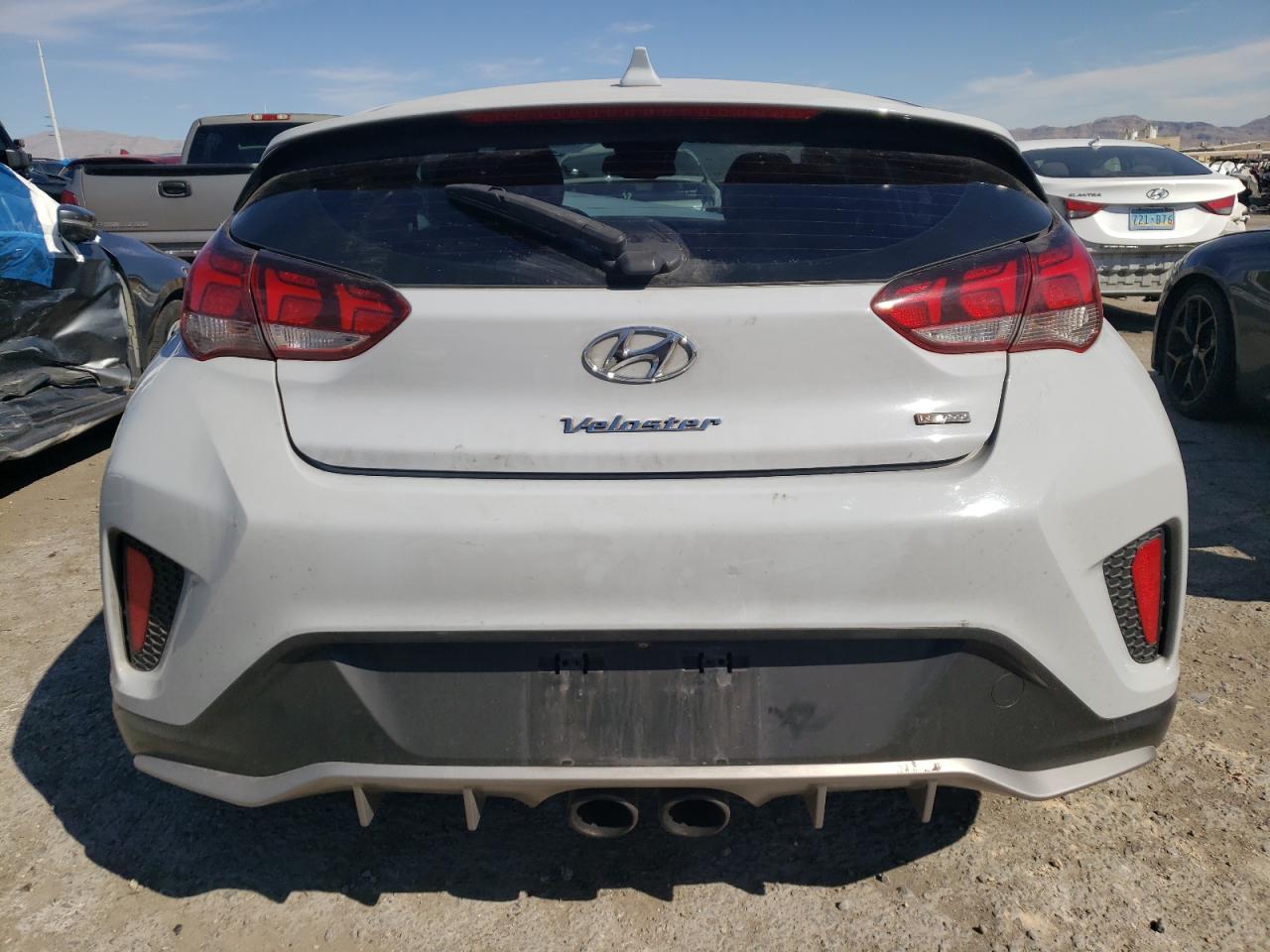 Photo 5 VIN: KMHTH6AB3KU018668 - HYUNDAI VELOSTER 