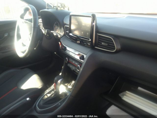 Photo 4 VIN: KMHTH6AB6LU029522 - HYUNDAI VELOSTER 