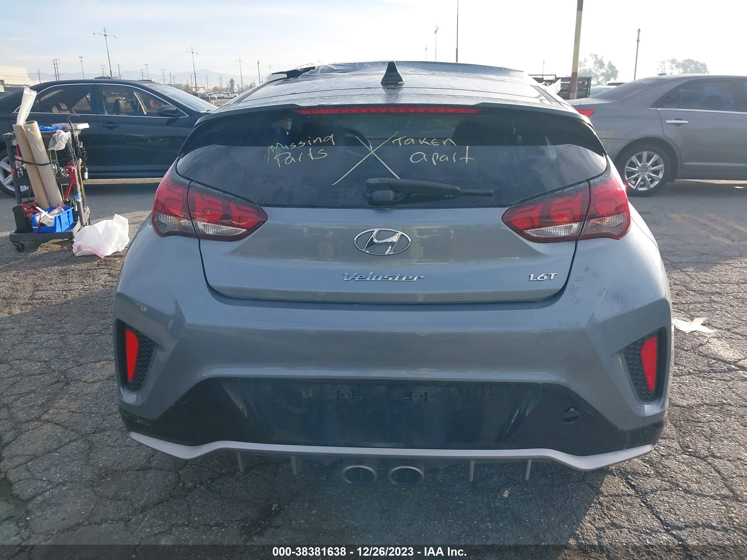 Photo 15 VIN: KMHTH6AB8LU024225 - HYUNDAI VELOSTER 