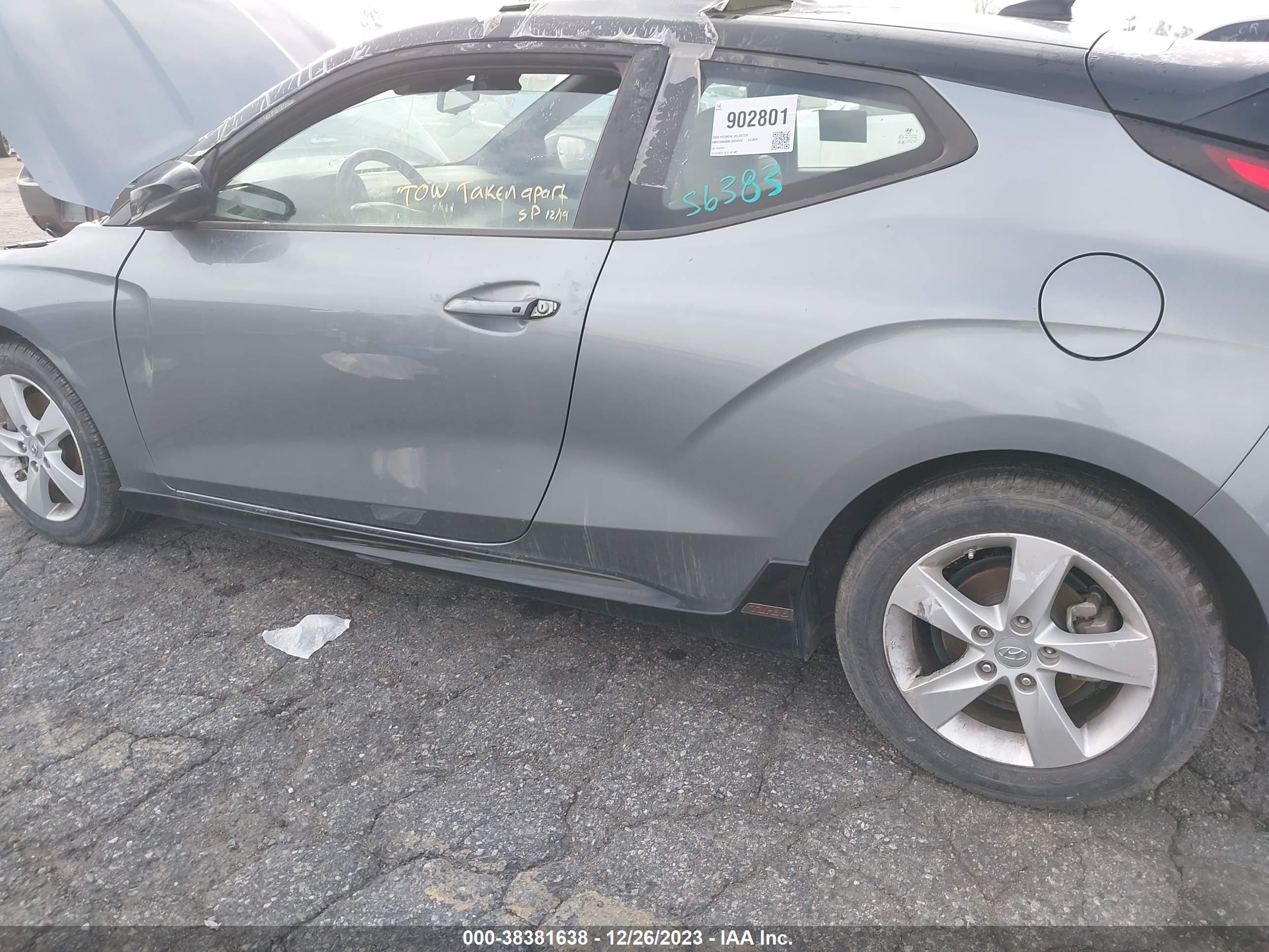 Photo 5 VIN: KMHTH6AB8LU024225 - HYUNDAI VELOSTER 