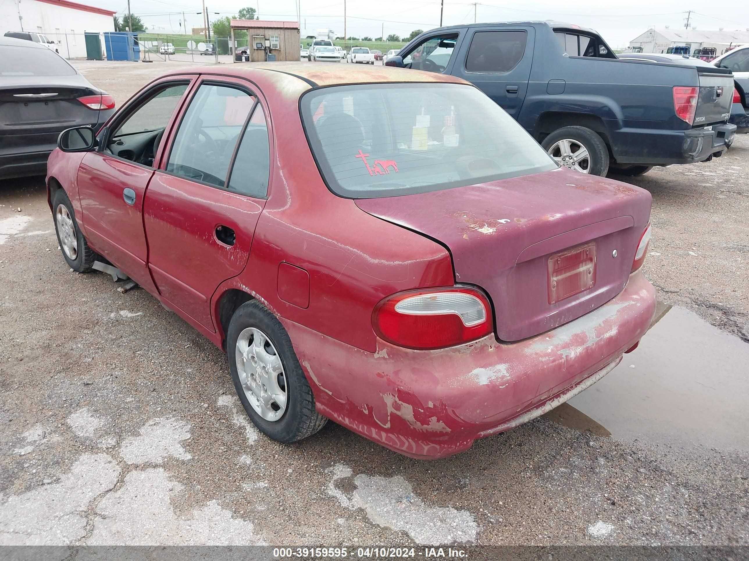 Photo 2 VIN: KMHVF24N2WU441454 - HYUNDAI ACCENT 