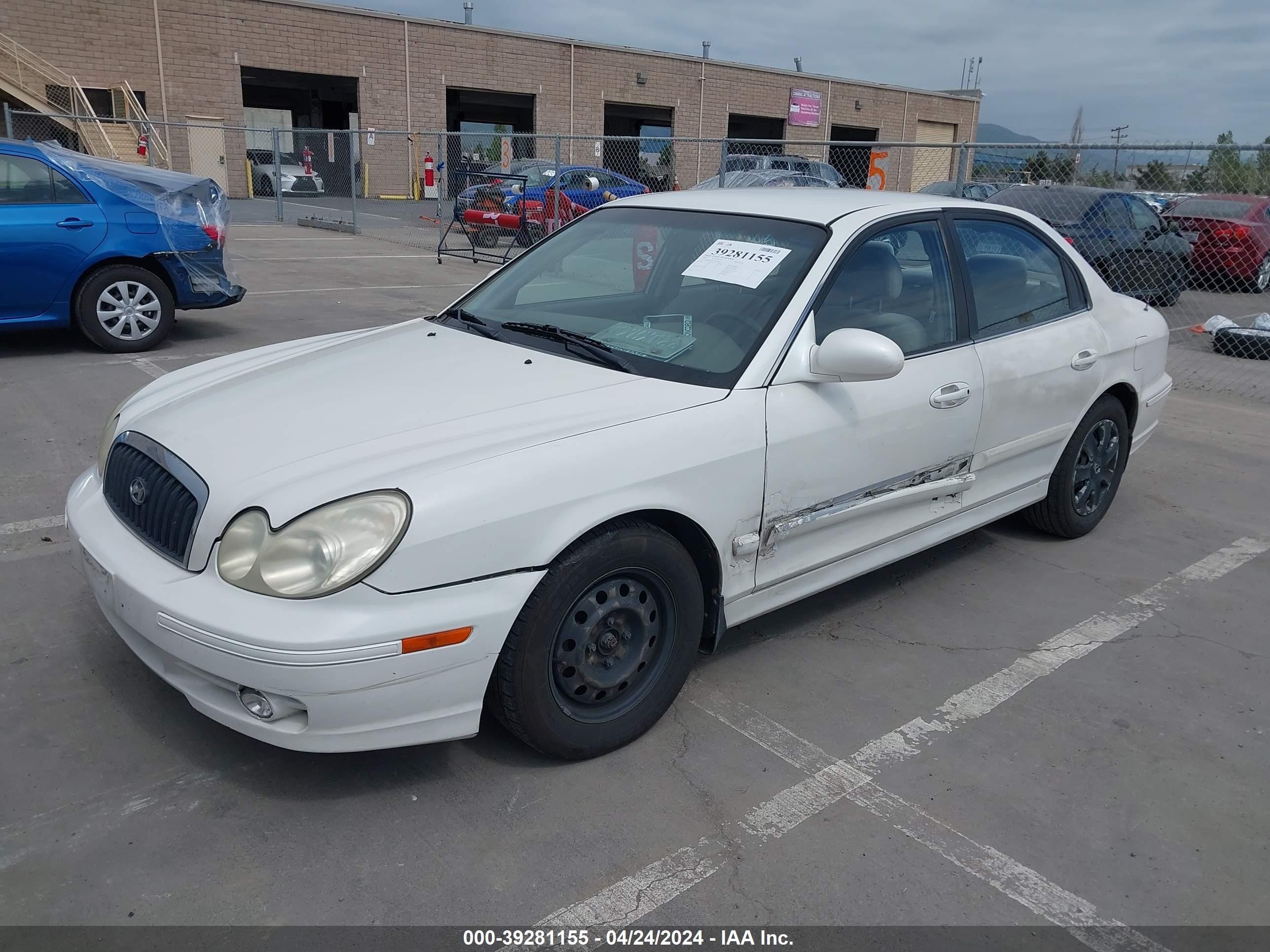 Photo 1 VIN: KMHWF25H62A604440 - HYUNDAI SONATA 