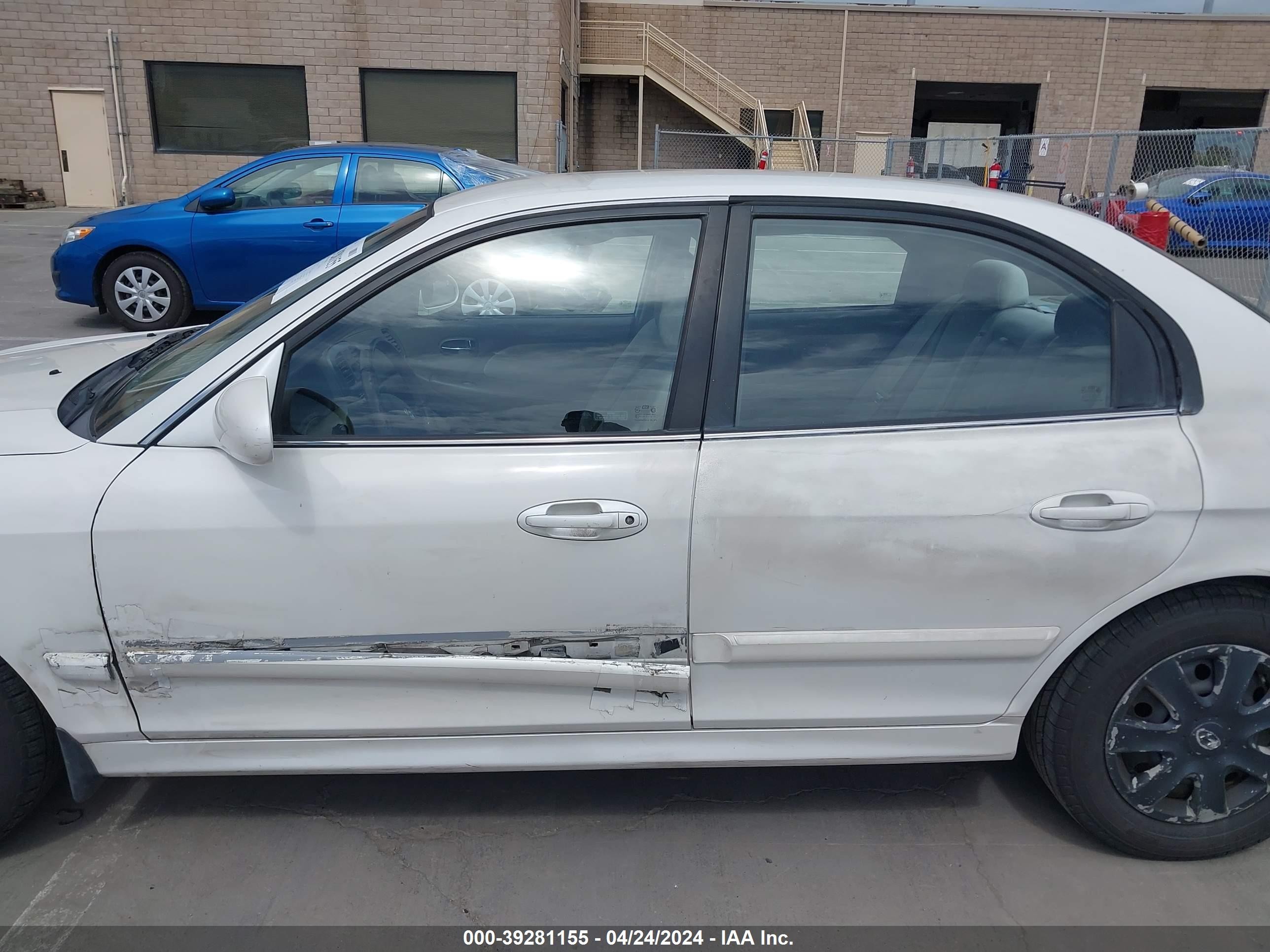 Photo 13 VIN: KMHWF25H62A604440 - HYUNDAI SONATA 